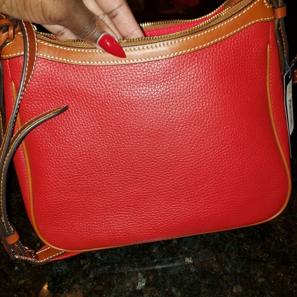 *CLOSET CLEANOUT* Dooney & Bourke Pocket Book - Picture 2 of 6